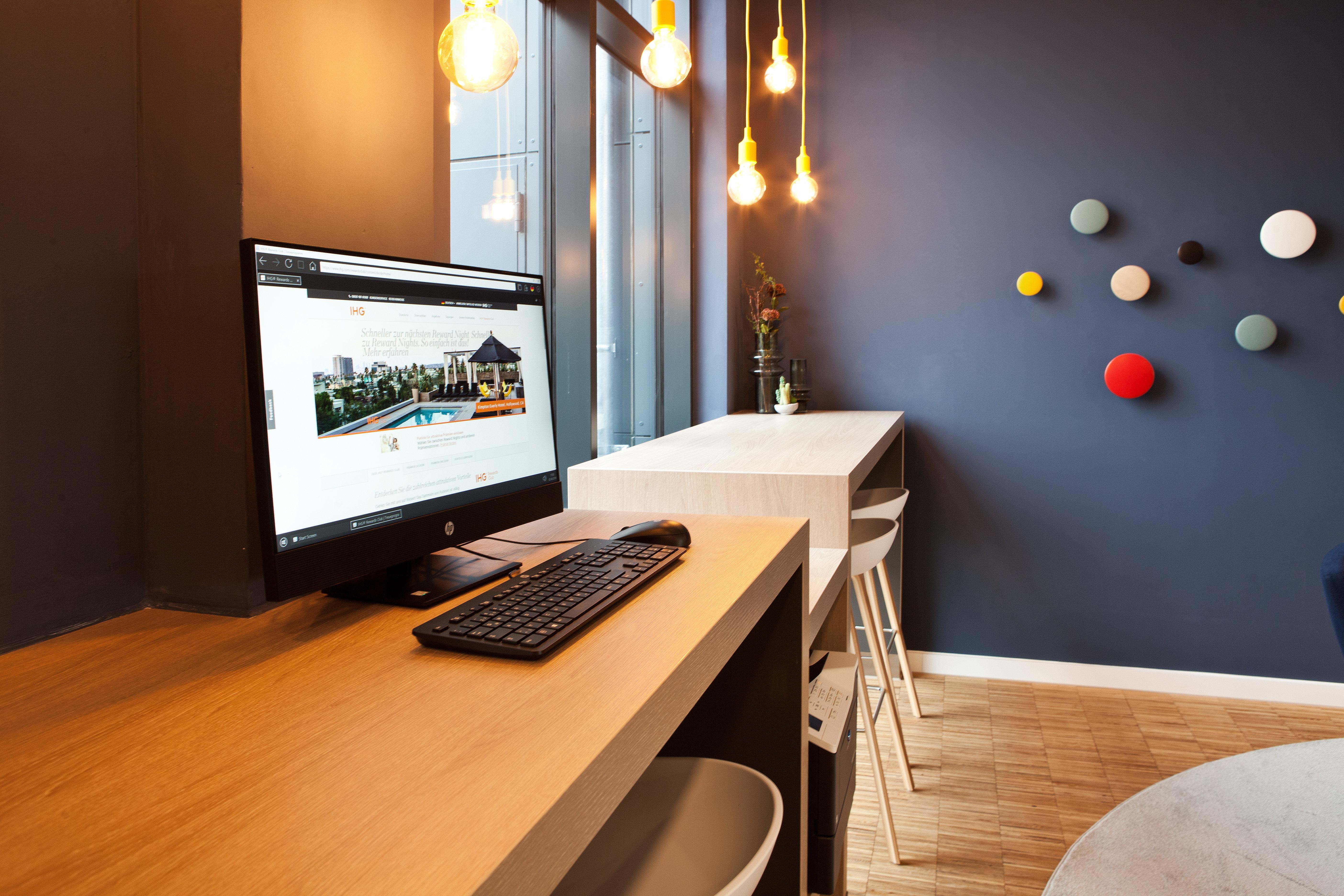 Holiday Inn Express - Sindelfingen By Ihg Ngoại thất bức ảnh