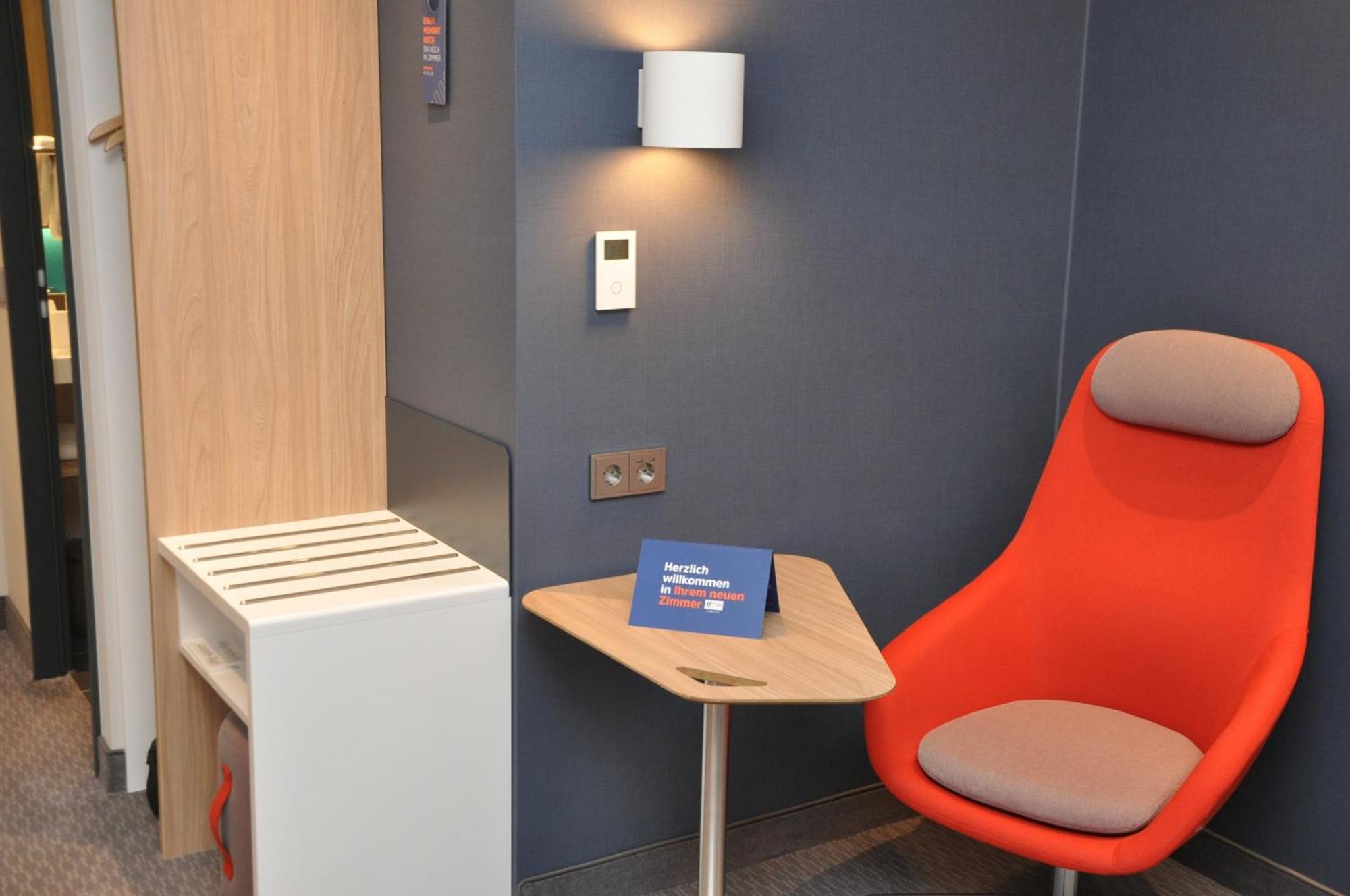 Holiday Inn Express - Sindelfingen By Ihg Ngoại thất bức ảnh