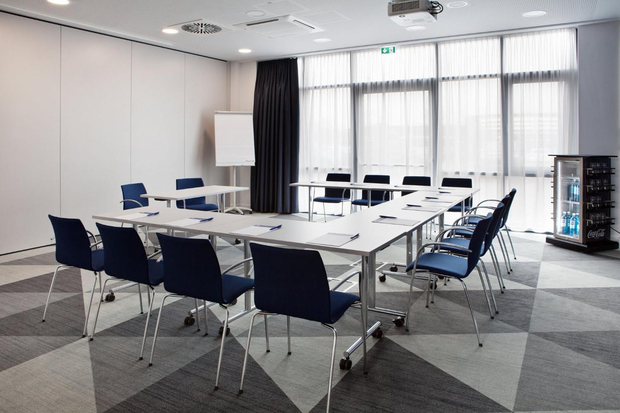 Holiday Inn Express - Sindelfingen By Ihg Ngoại thất bức ảnh